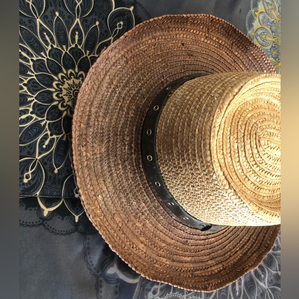 Sun hat. Like new